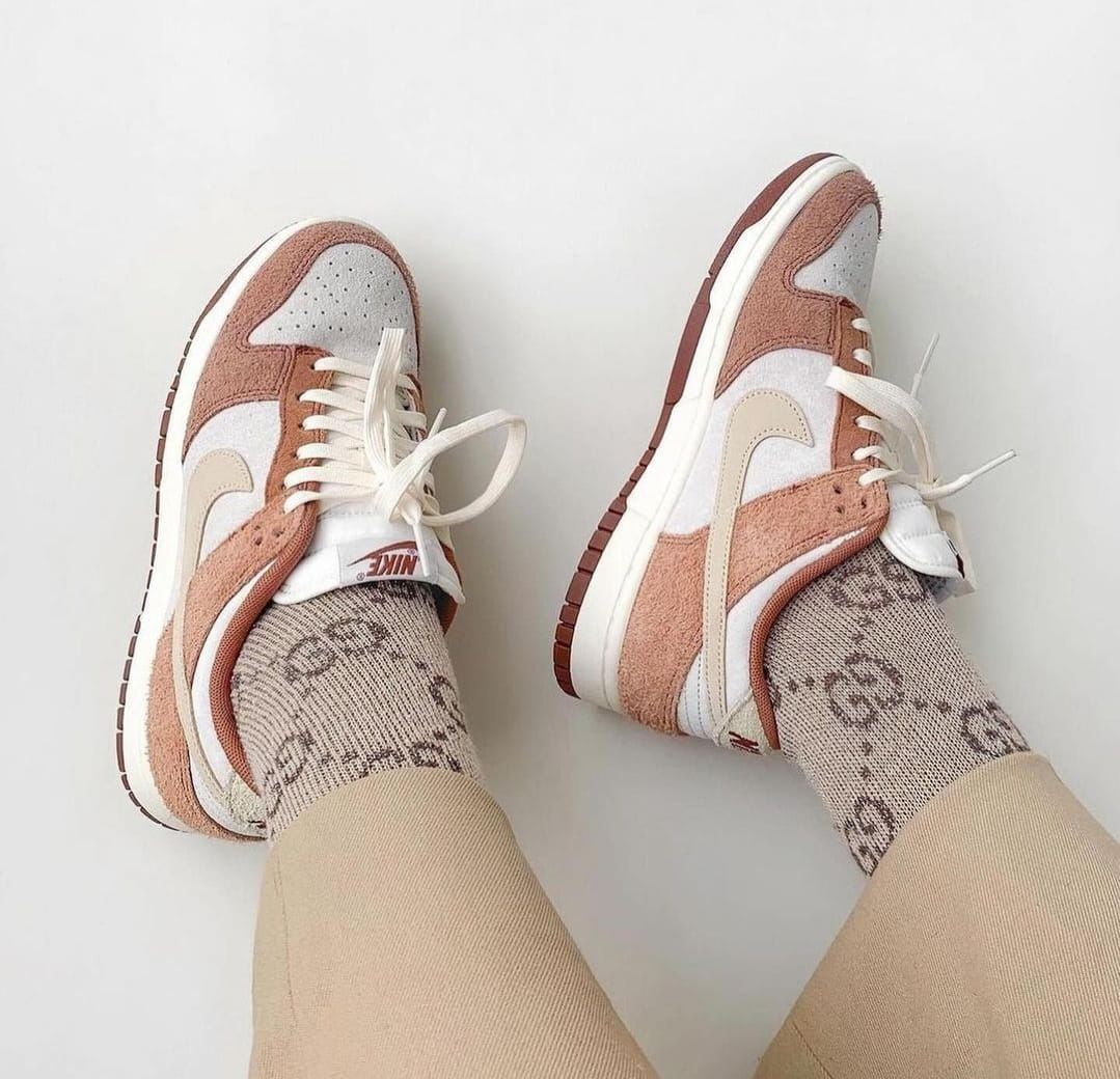 Nike Dunk Low “Medium Curry”