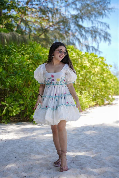 White Lily Serenade – Short Dress