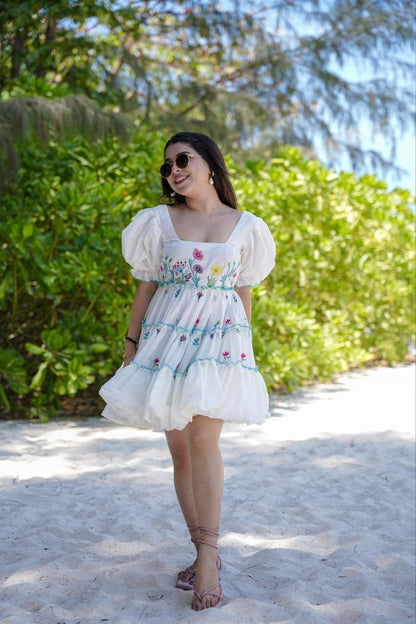 White Lily Serenade – Short Dress