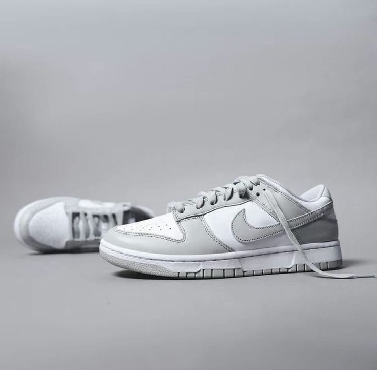 Nike SB Dunk Low "Fog Grey"