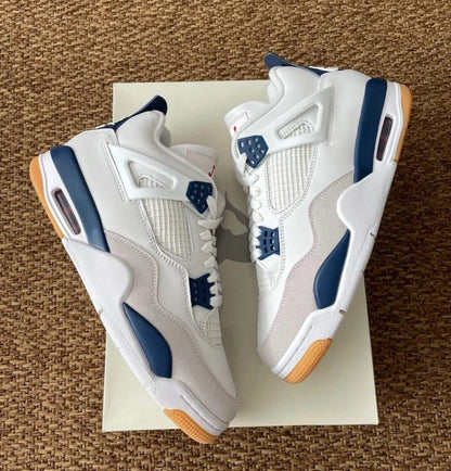 Nike SB x Air Jordan 4 Retro SP "Navy"