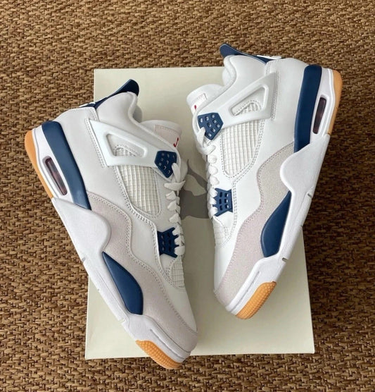 Nike SB x Air Jordan 4 Retro SP "Navy"