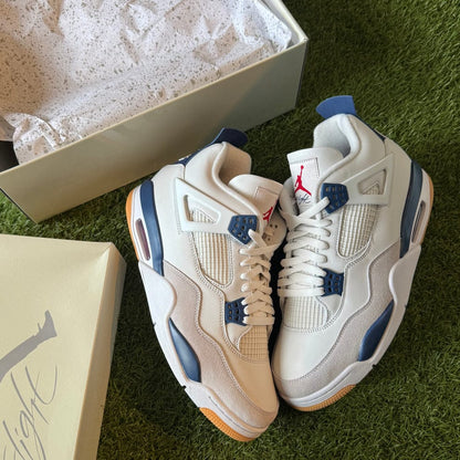 Nike SB x Air Jordan 4 Retro SP "Navy"